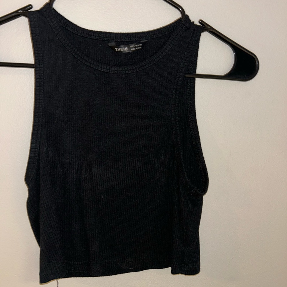 SHEIN Black Sleeveless Crop Top